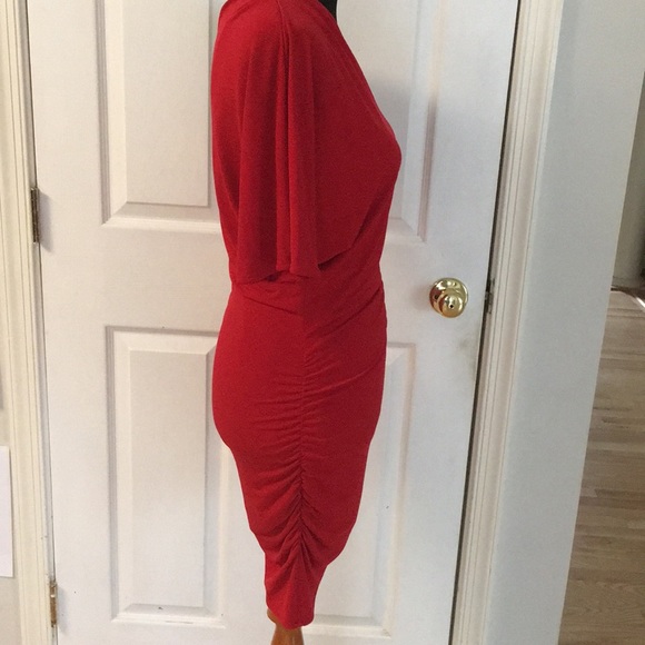 Moda Red One Sleeve Asymmetric Bodycon Dress - Picture 2 of 6